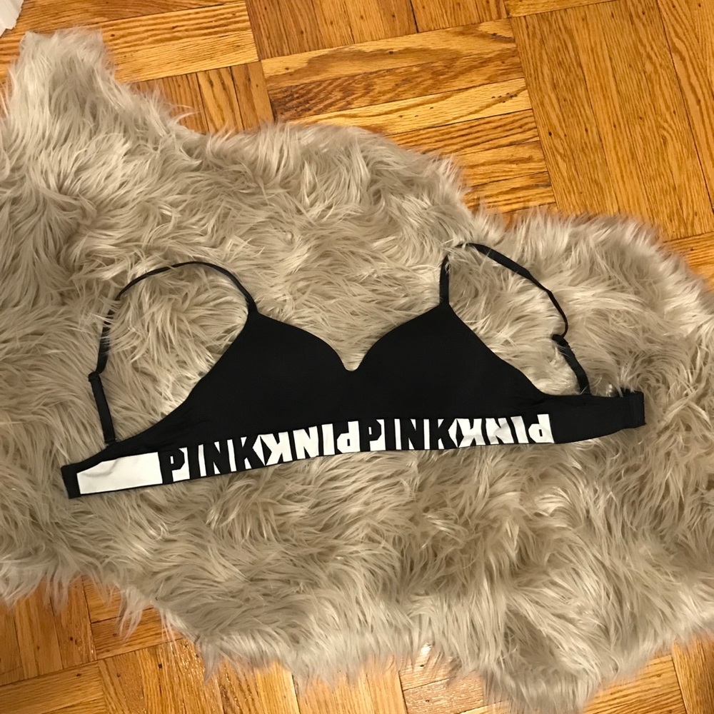 PINK Sports Bra ★